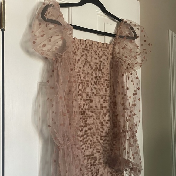 Tan polka dot dress with puff sleeves-  Lovesong - Picture 2 of 3
